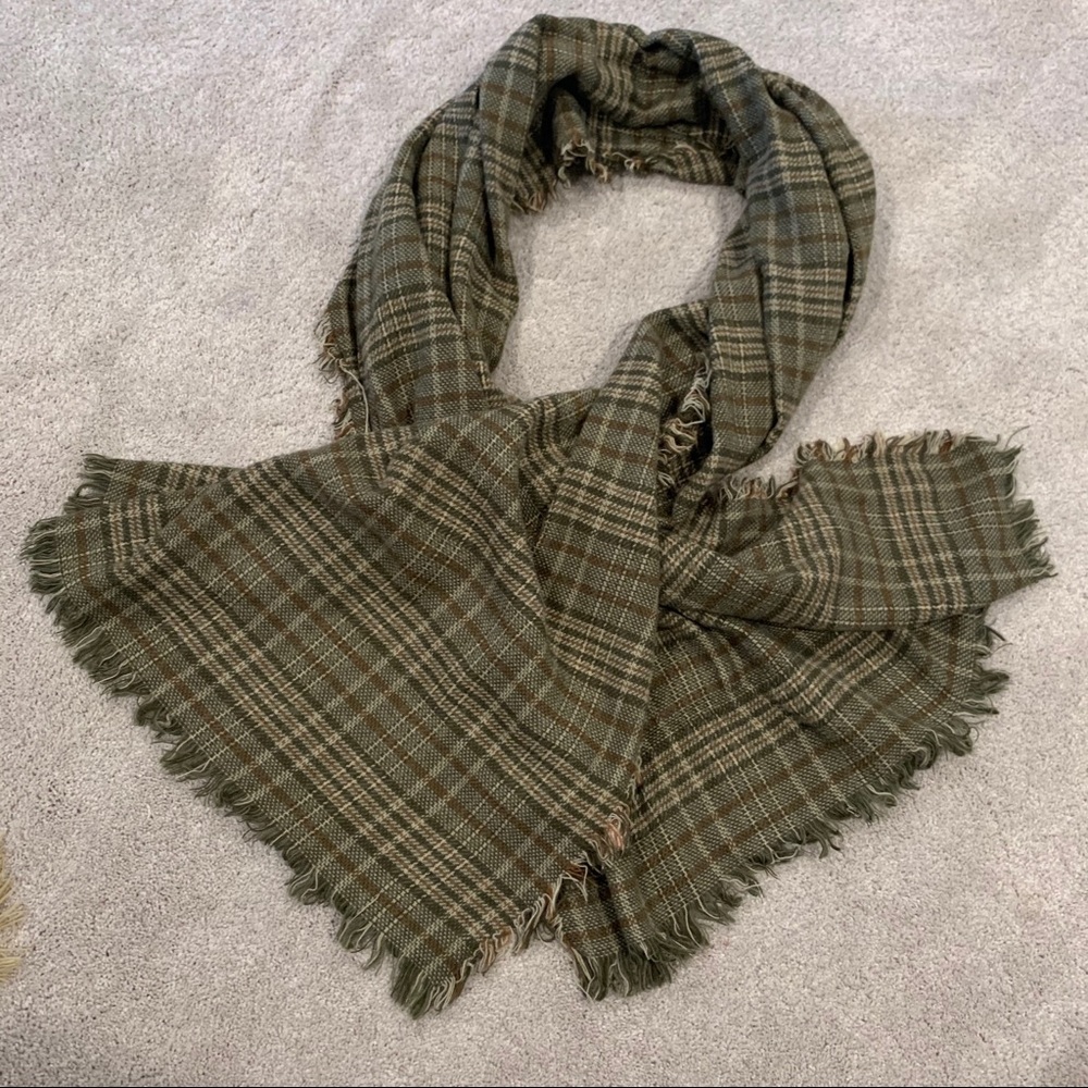 🔴➡️ 4/$10!!!!!⬅️🔴 
Large blanket scarf